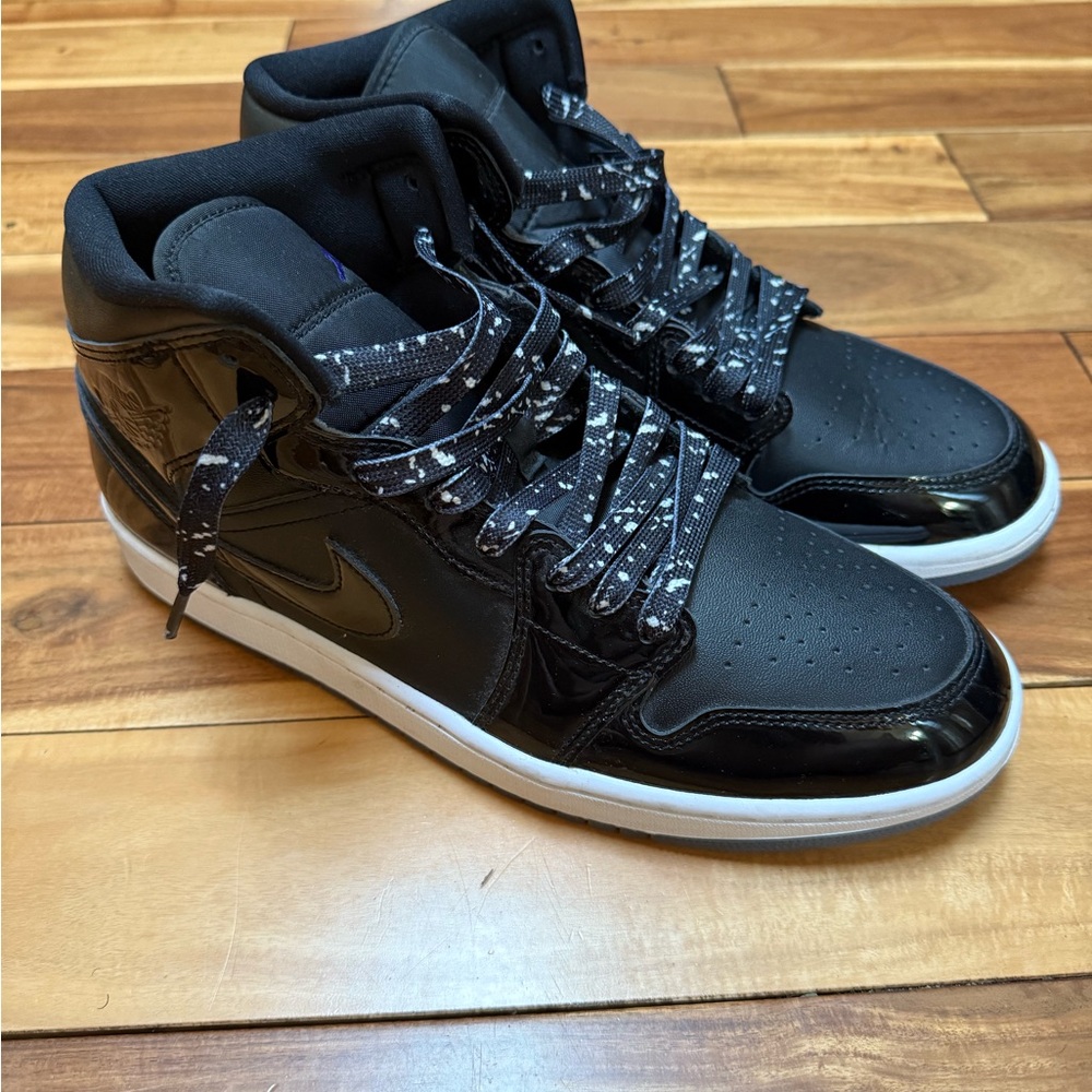 Jordan AJ 1 Mid SE